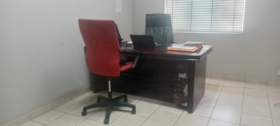 Commercial Property for Sale in Flamwood North West